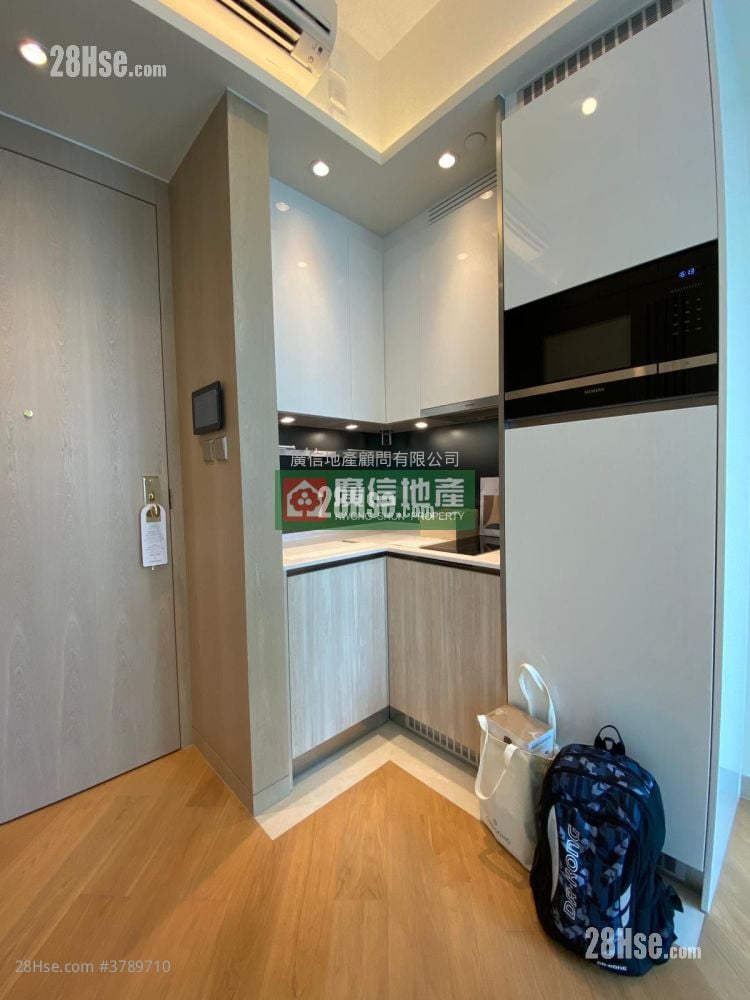 One Soho Rental 1 Bedroom , 1 Bathroom 298 ft²