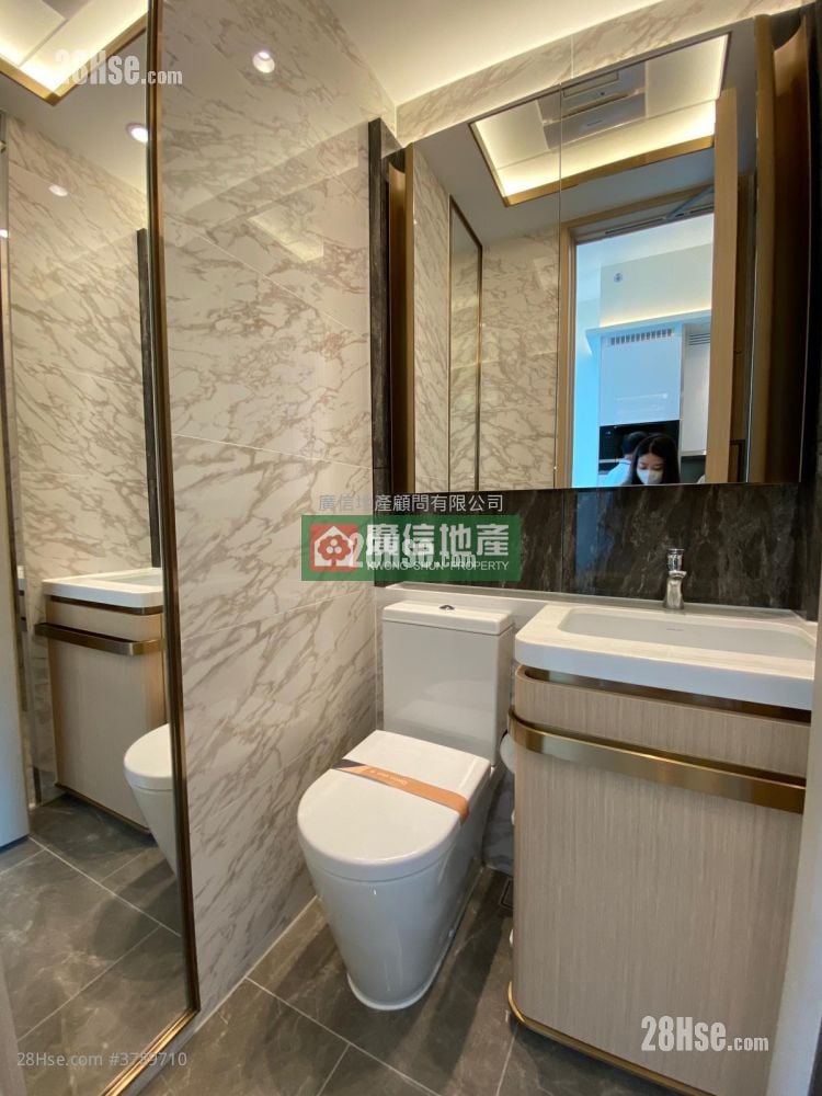 One Soho Rental 1 Bedroom , 1 Bathroom 298 ft²