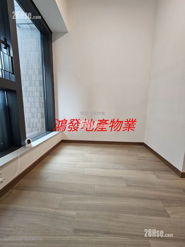 Uptify Sell Studio , 1 Bathroom 172 ft²