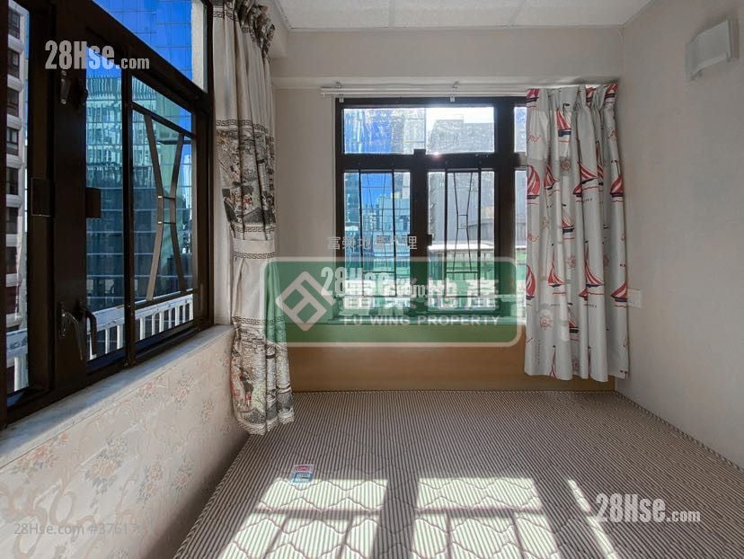 Savoy Mansion Sell 4 Bedrooms 450 ft²