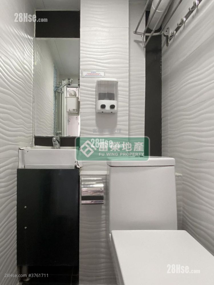 Savoy Mansion Sell 4 Bedrooms 450 ft²