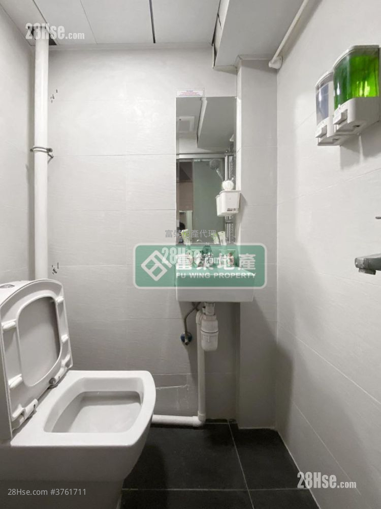 Savoy Mansion Sell 4 Bedrooms 450 ft²