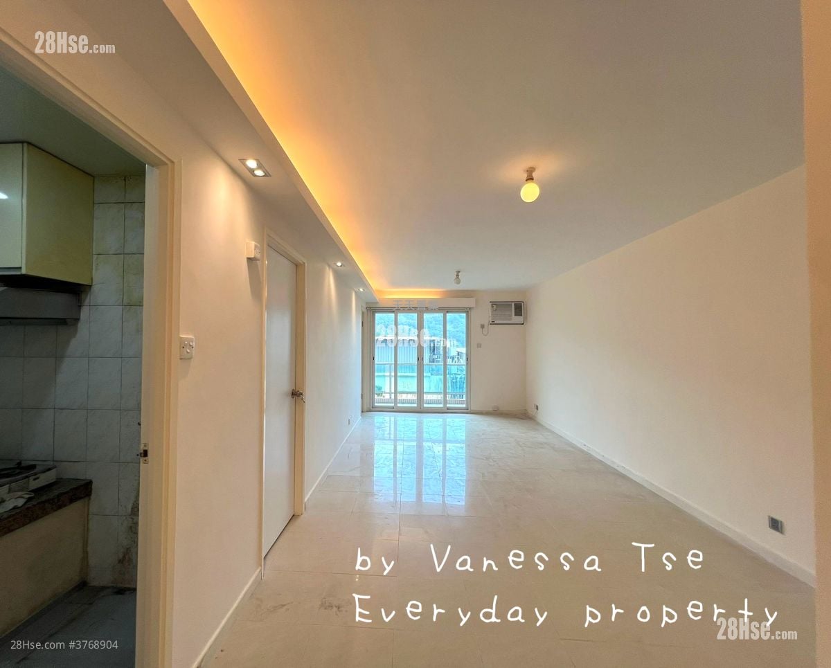 村屋 售盘 3 房 , 1 浴室 700 平方尺