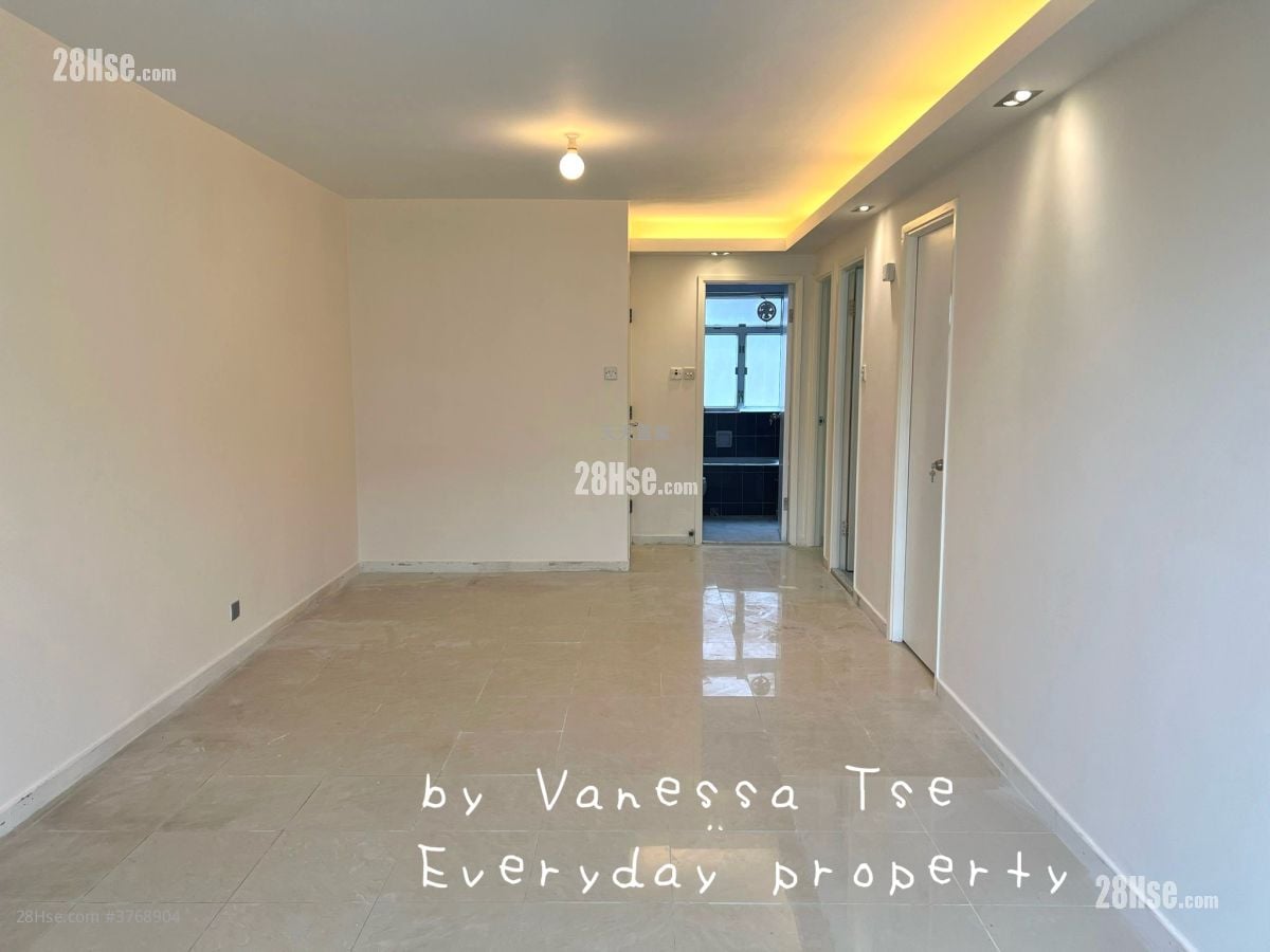 村屋 售盘 3 房 , 1 浴室 700 平方尺