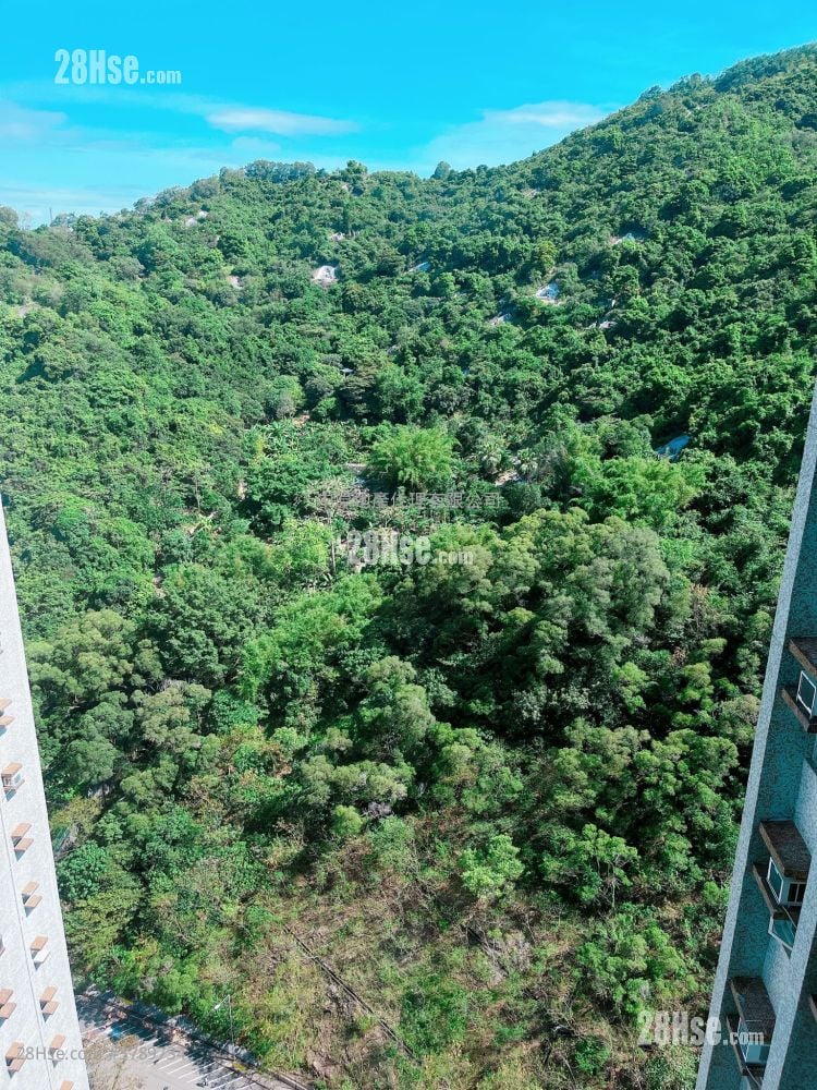 Ching Wah Court Sell 2 Bedrooms , 1 Bathroom 401 ft²