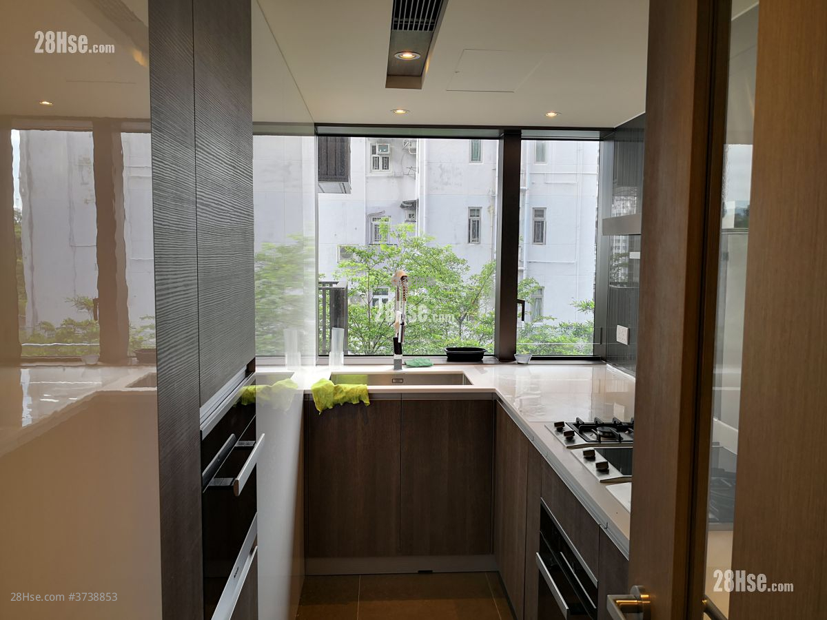 Island Garden Rental 4 Bedrooms , 3 Bathrooms 1,051 ft²