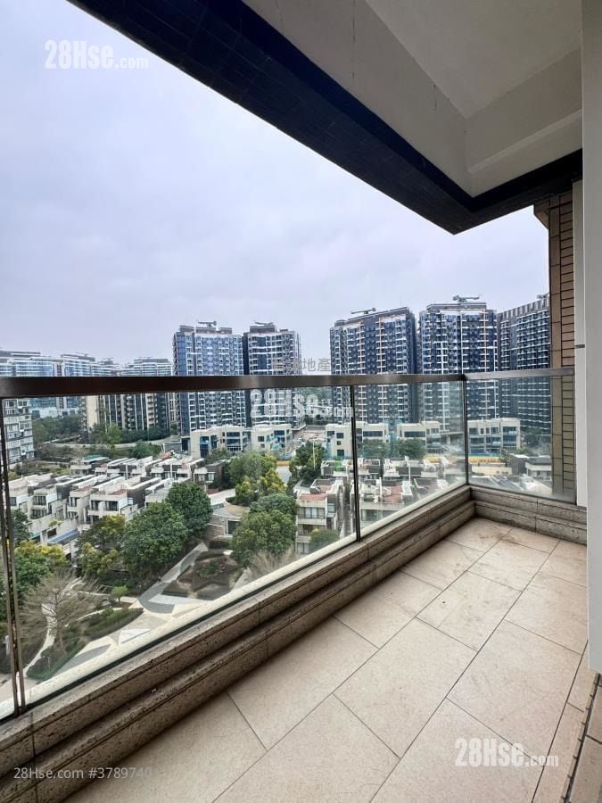 星堤 租盘 5+ 房 , 4 浴室 1,272 平方尺