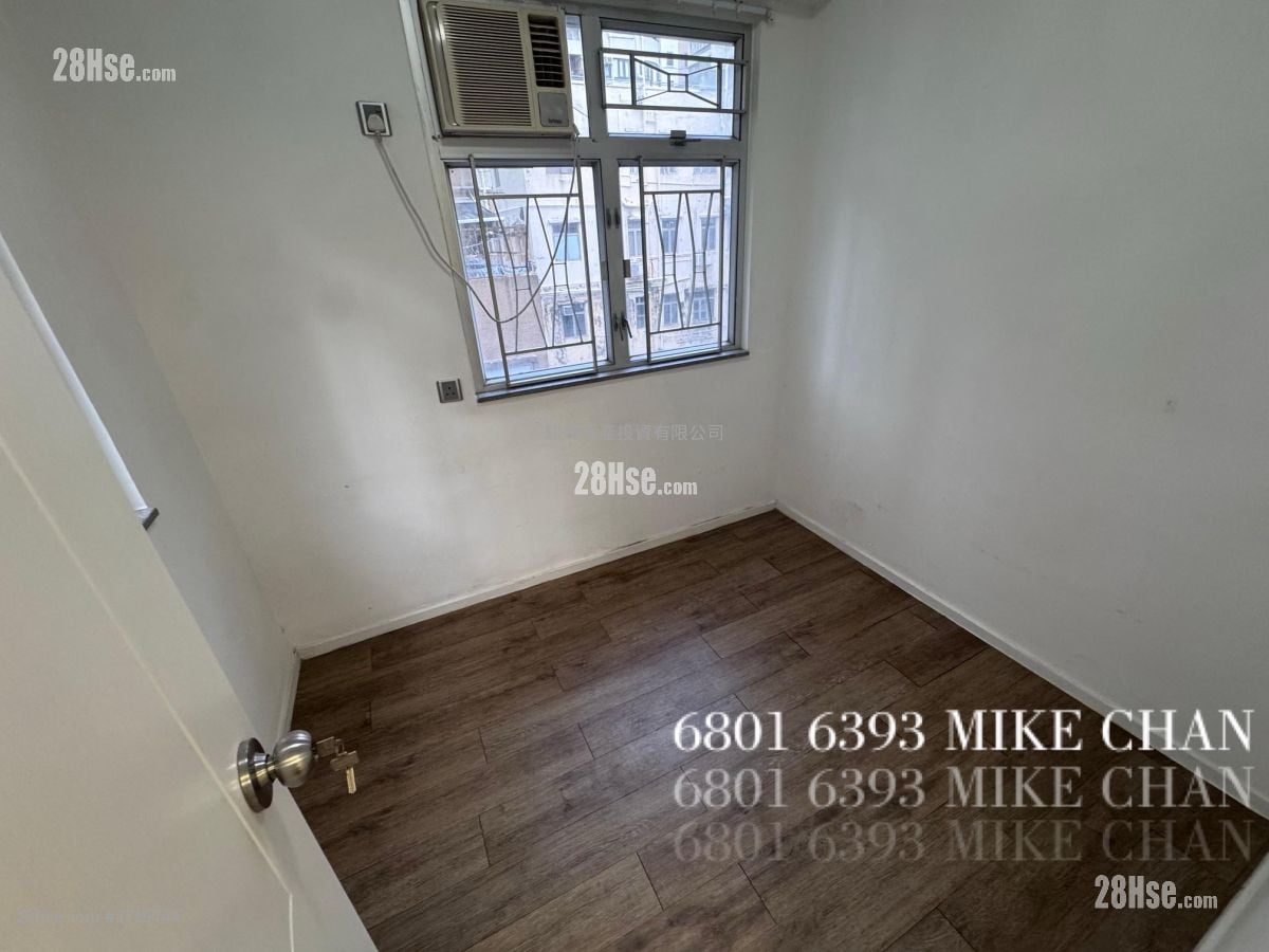 Kui Shing Building Sell 2 Bedrooms , 1 Bathroom 360 ft²