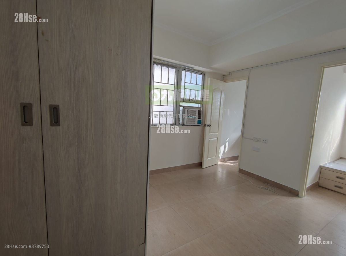 Golden League Building Rental 2 Bedrooms , 1 Bathroom 237 ft²