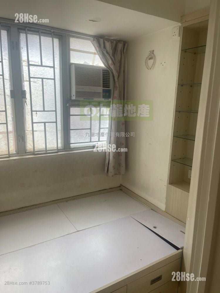 Golden League Building Rental 2 Bedrooms , 1 Bathroom 237 ft²