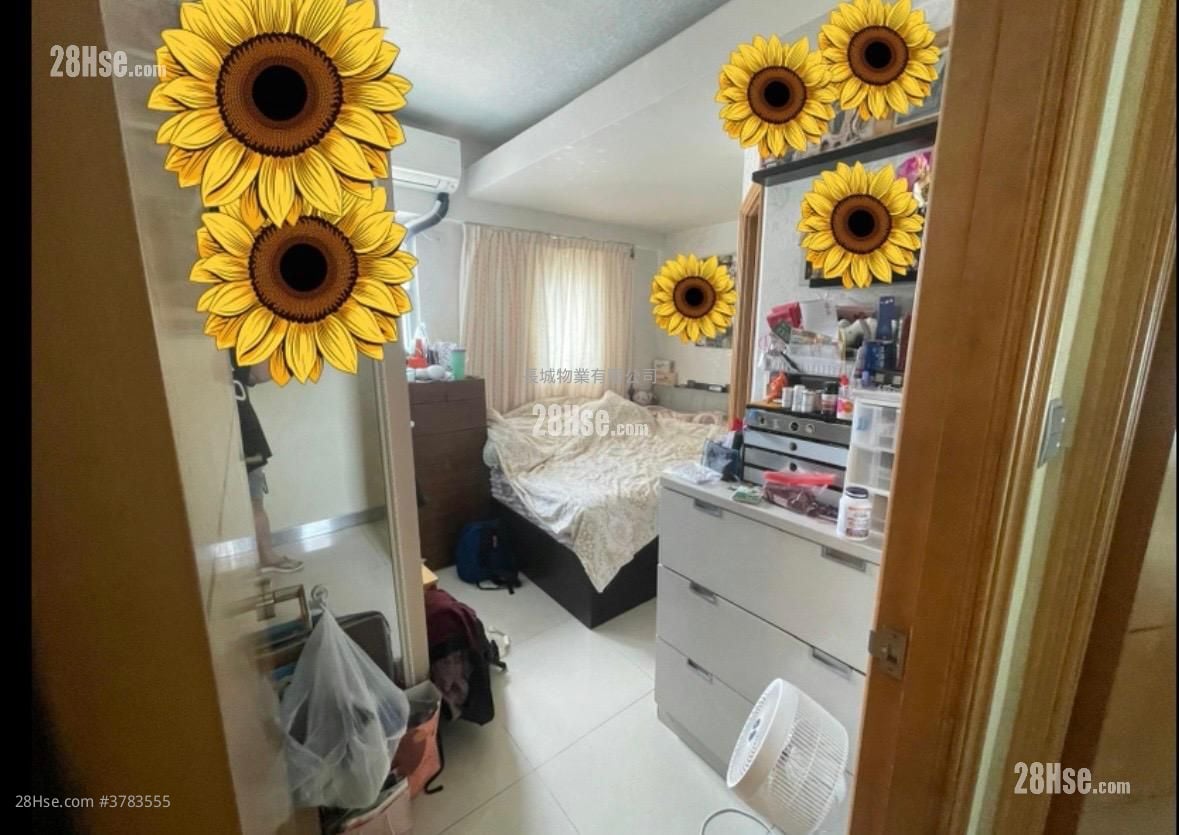 宝峰园 售盘 4 房 , 2 浴室 822 平方尺