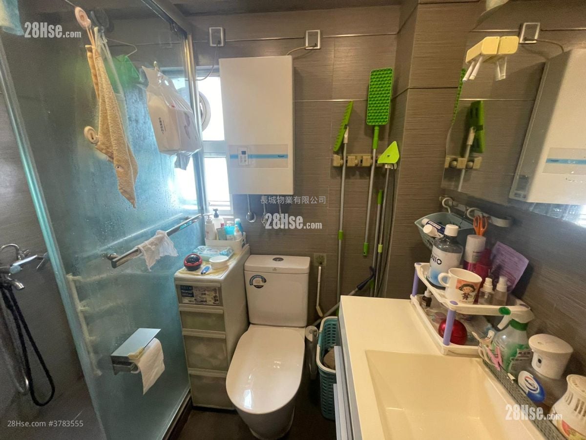 宝峰园 售盘 4 房 , 2 浴室 822 平方尺