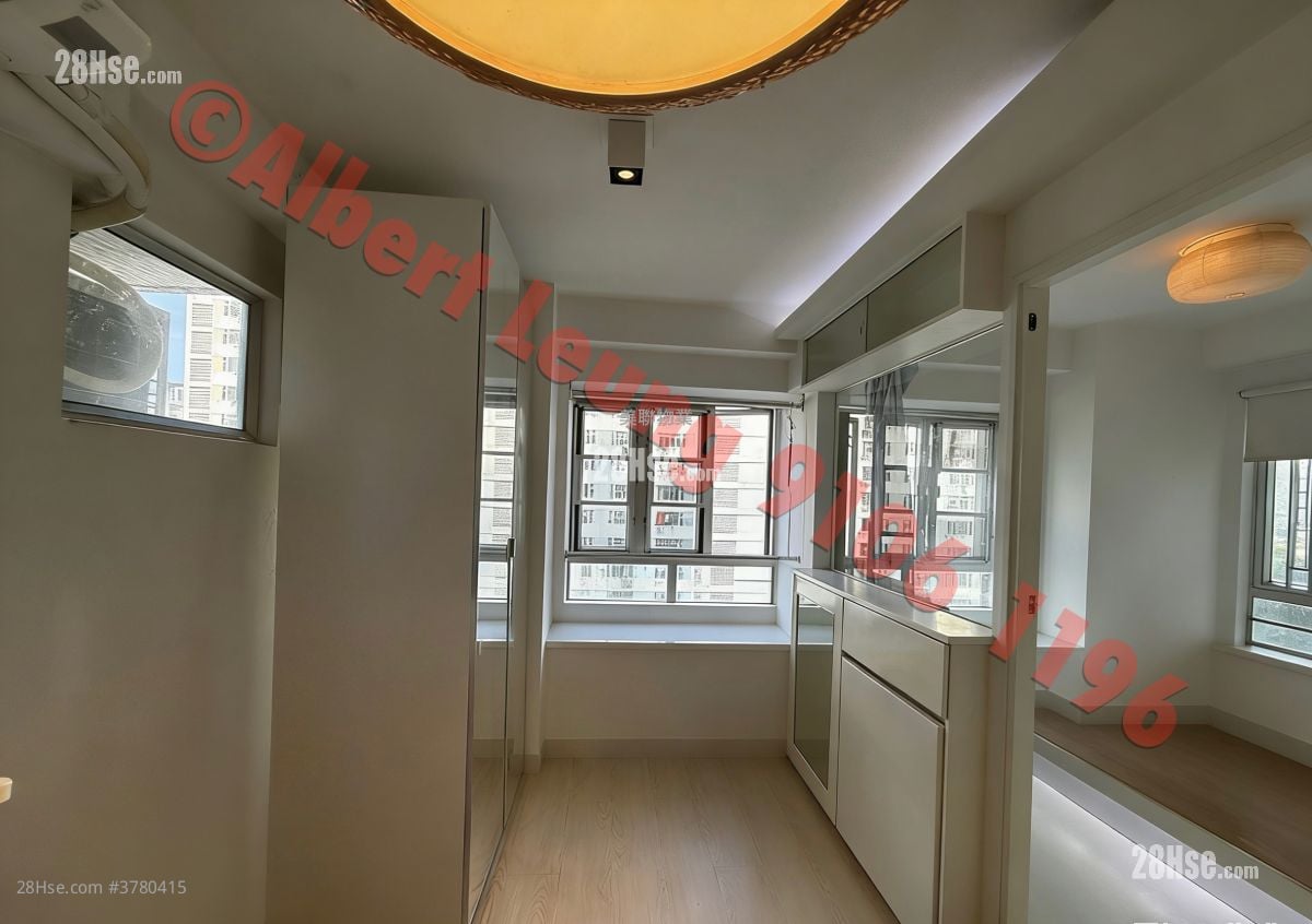 Lucky Plaza Sell 1 Bedroom , 1 Bathroom 326 ft²