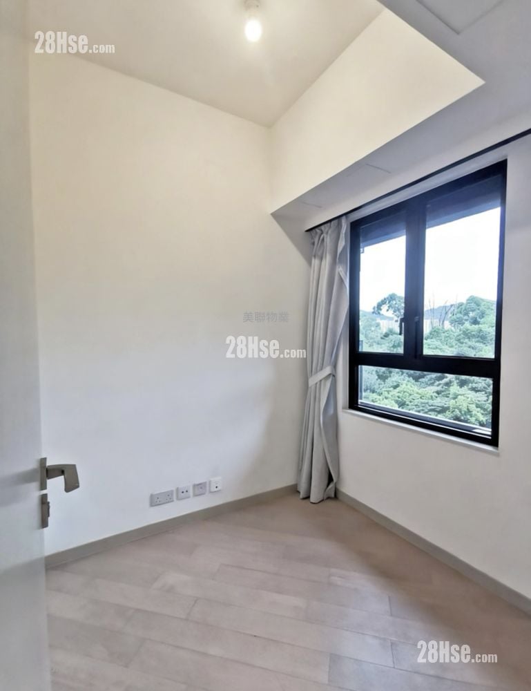 Mount Regency Sell 2 Bedrooms , 1 Bathroom 414 ft²