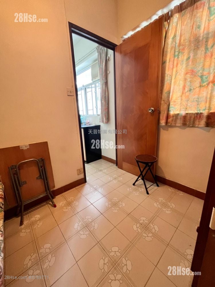 Tung Po Building Sell 2 Bedrooms , 1 Bathroom 351 ft²