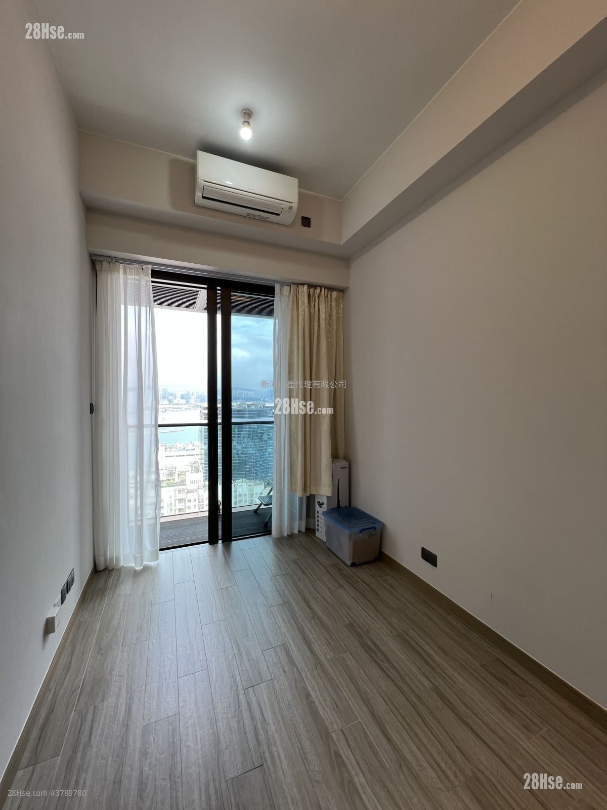 The Vantage Sell 1 Bedroom , 1 Bathroom 270 ft²