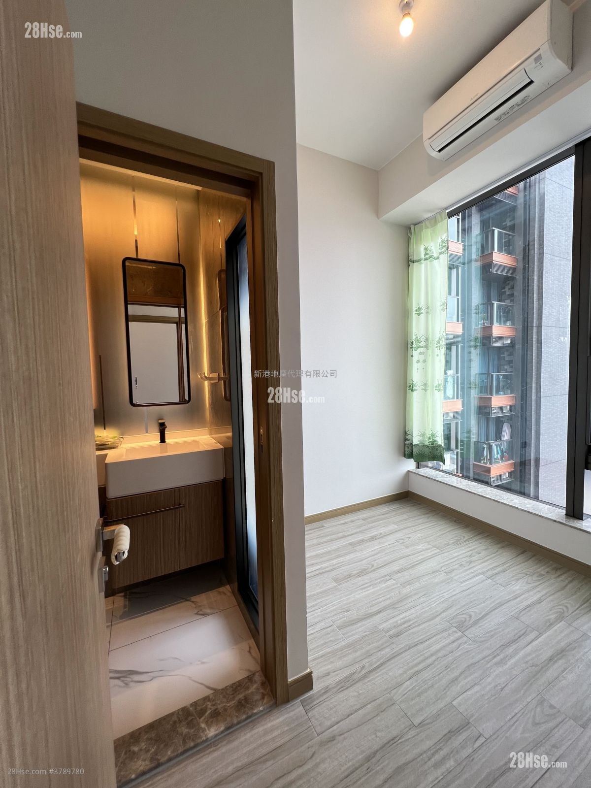 The Vantage Sell 1 Bedroom , 1 Bathroom 270 ft²