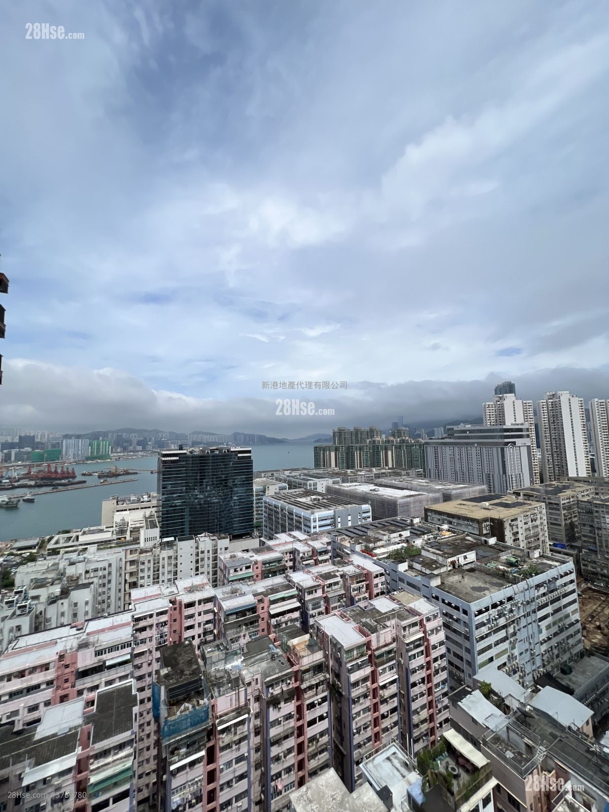 The Vantage Sell 1 Bedroom , 1 Bathroom 270 ft²