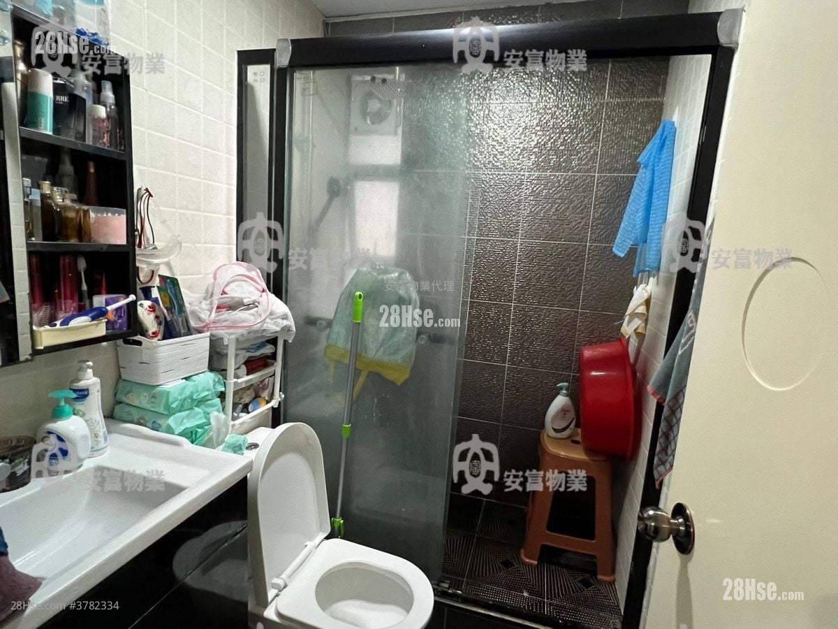 新兴花园 售盘 2 房 , 1 浴室 426 平方尺