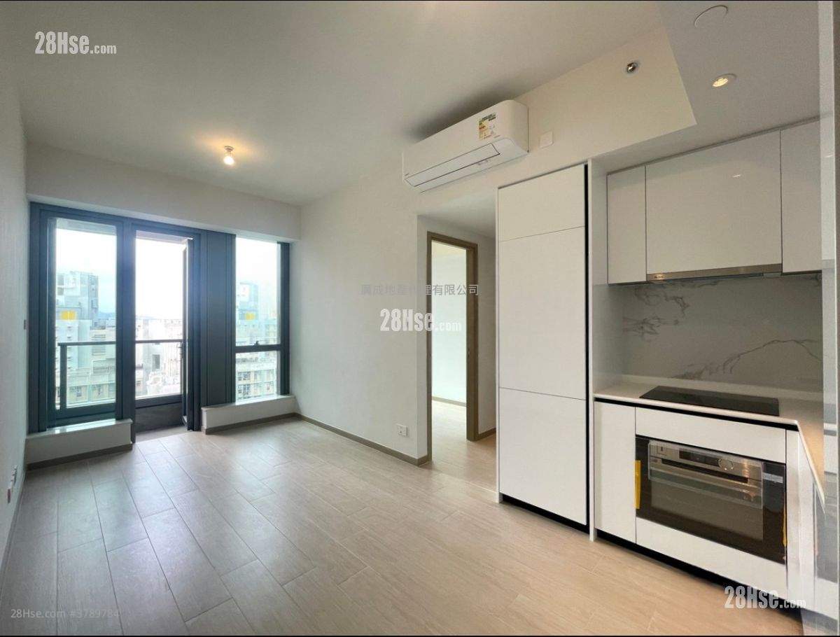 Chill Residence Rental 2 Bedrooms , 1 Bathroom 466 ft²