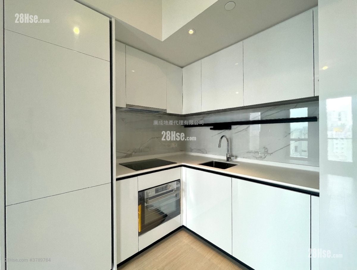 Chill Residence Rental 2 Bedrooms , 1 Bathroom 466 ft²