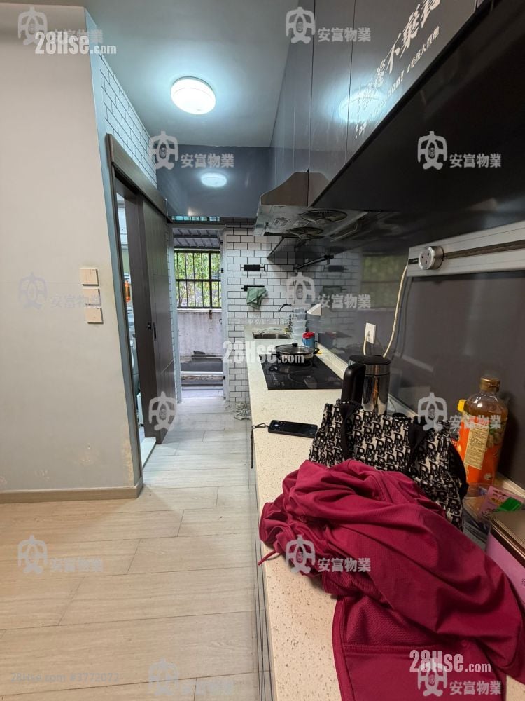 单幢楼房 售盘 1 房 , 1 浴室 320 平方尺