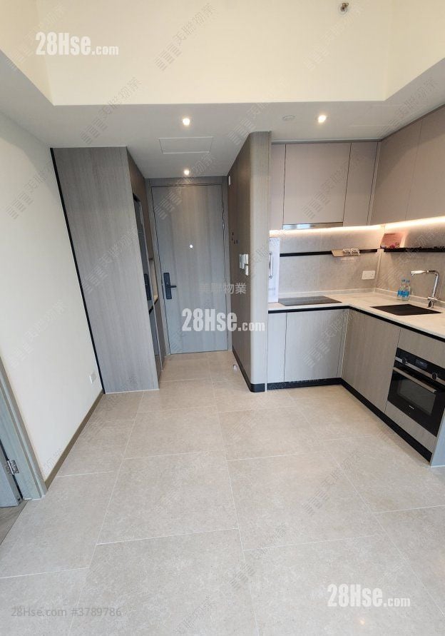 Novo Land Sell 3 Bedrooms , 1 Bathroom 512 ft²