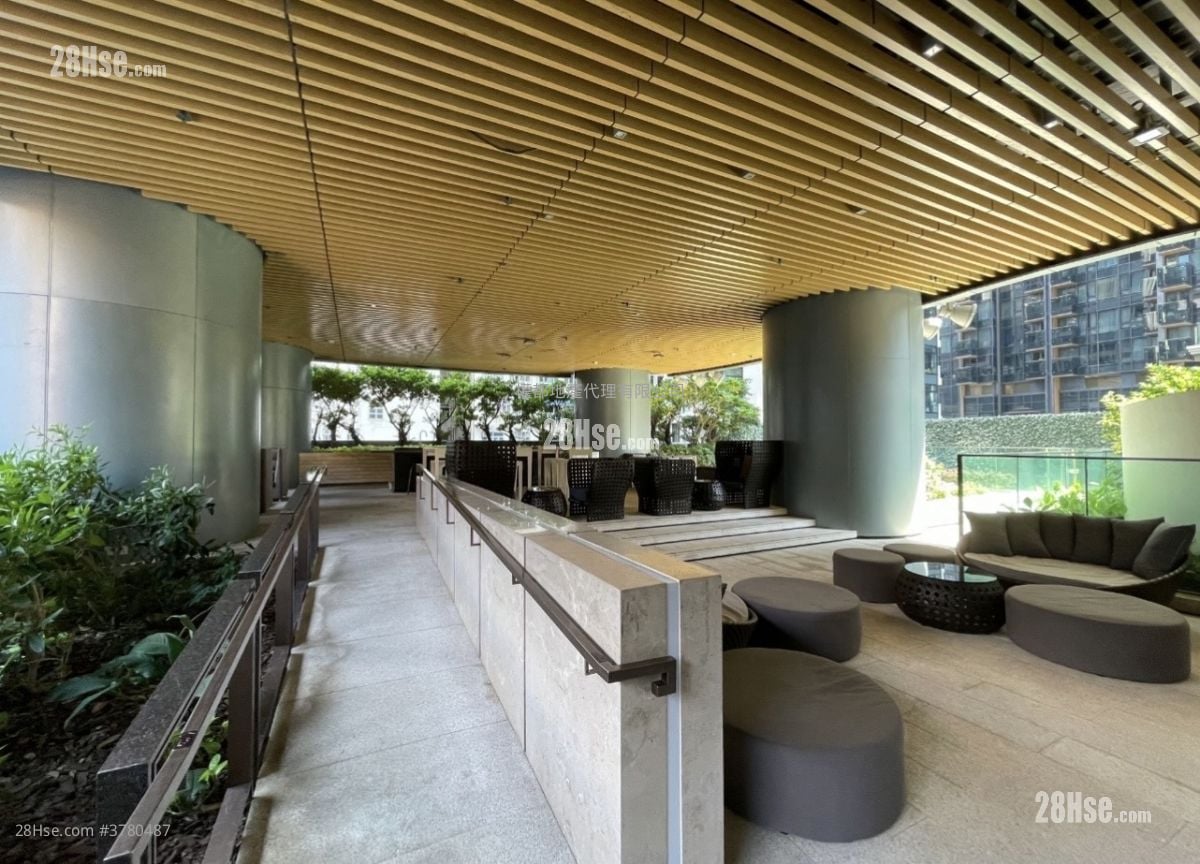 Eltanin Square Mile Rental Studio , 1 Bathroom 193 ft²