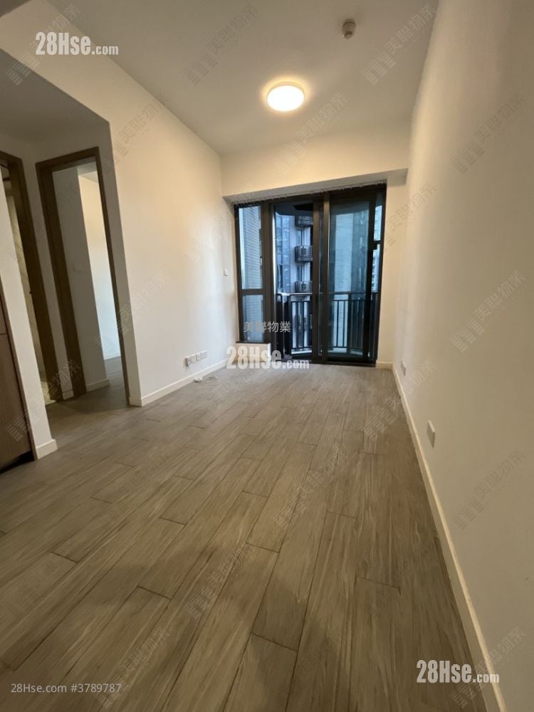 Upper River Bank Sell 1 Bedroom 332 ft²