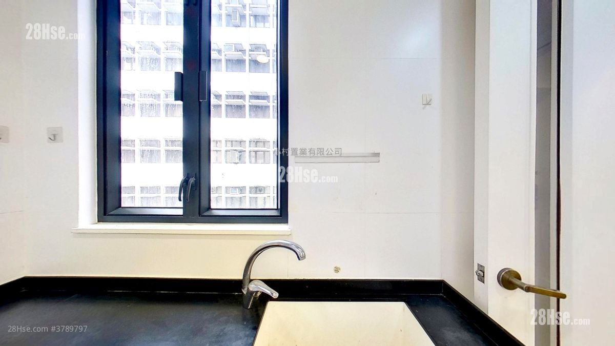 厨房: 晴峰居 租盘 1 房 , 1 浴室 548 平方尺