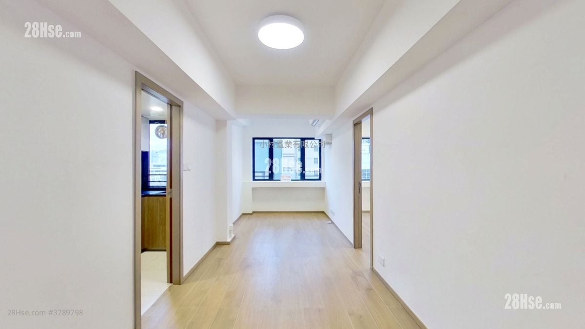 living room: Fook Toa Mansion Rental 3 Bedrooms , 1 Bathroom 598 ft²