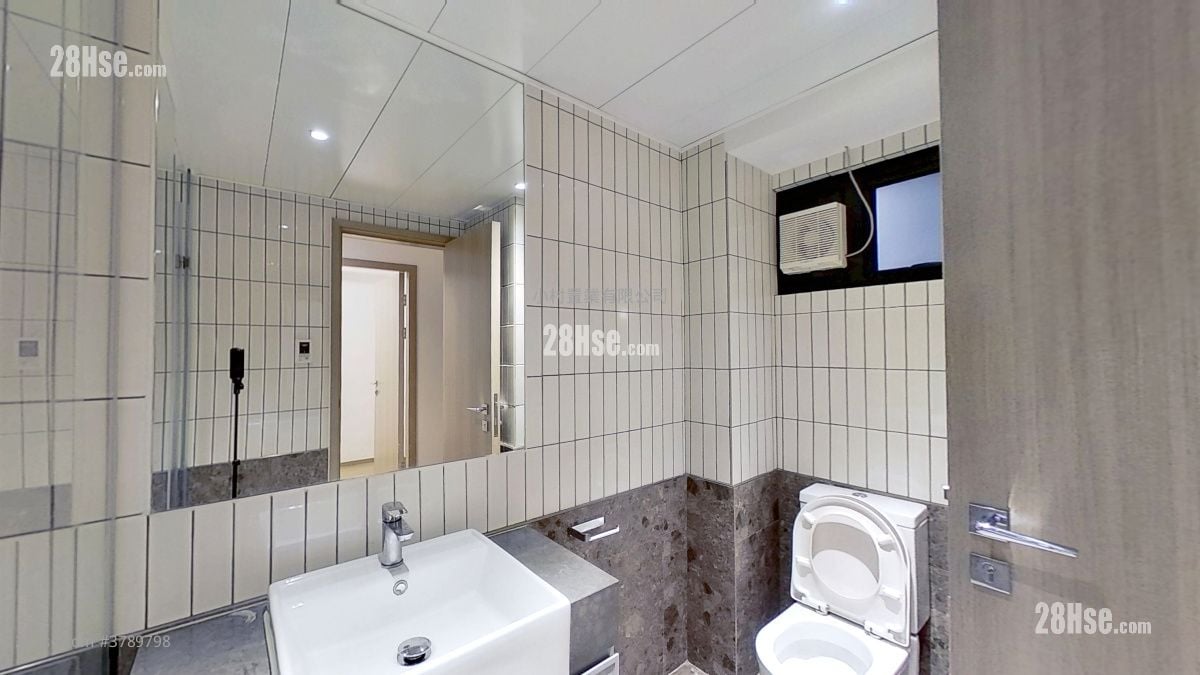 bathroom: Fook Toa Mansion Rental 3 Bedrooms , 1 Bathroom 598 ft²