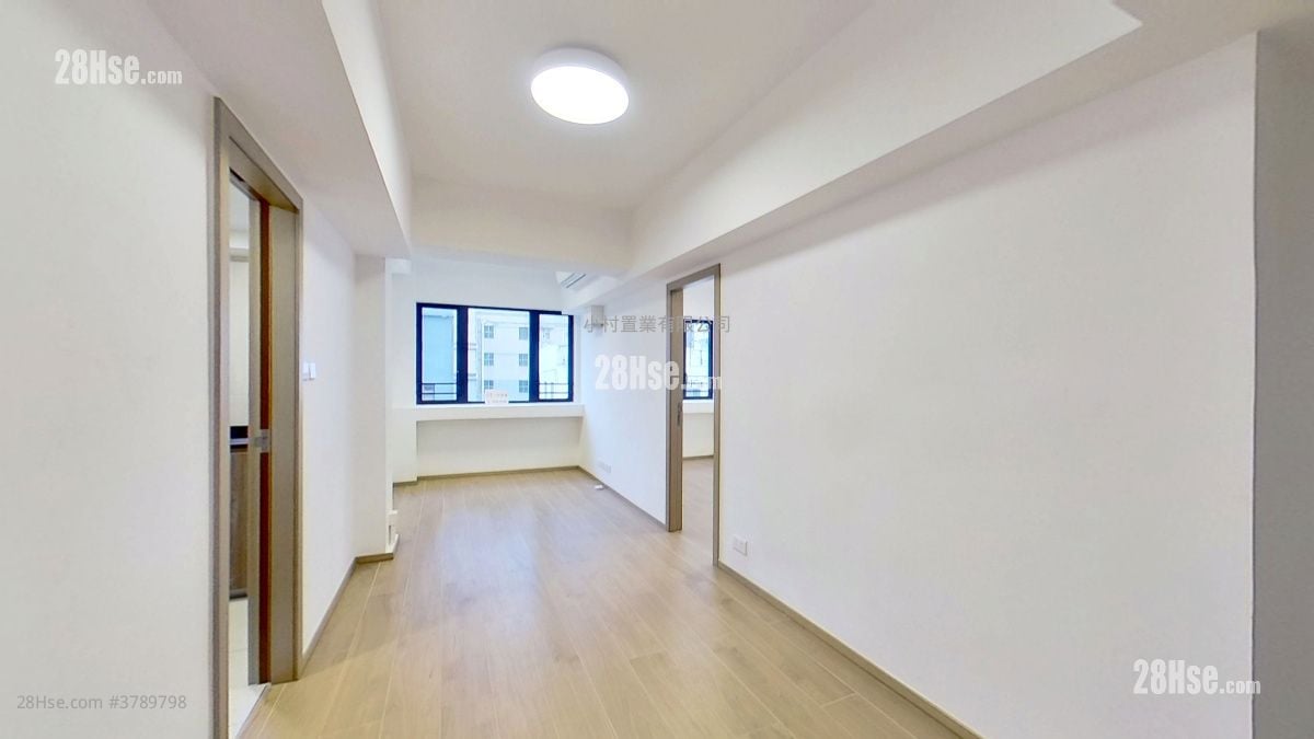 living room: Fook Toa Mansion Rental 3 Bedrooms , 1 Bathroom 598 ft²