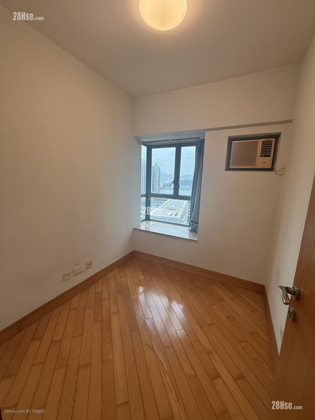 碧海蓝天 售盘 2 房 , 1 浴室 502 平方尺