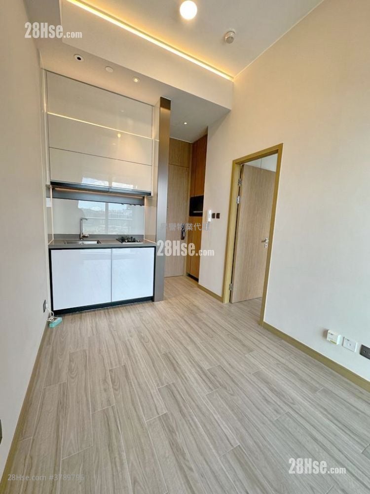 The Vantage Sell 1 Bedroom , 1 Bathroom 270 ft²