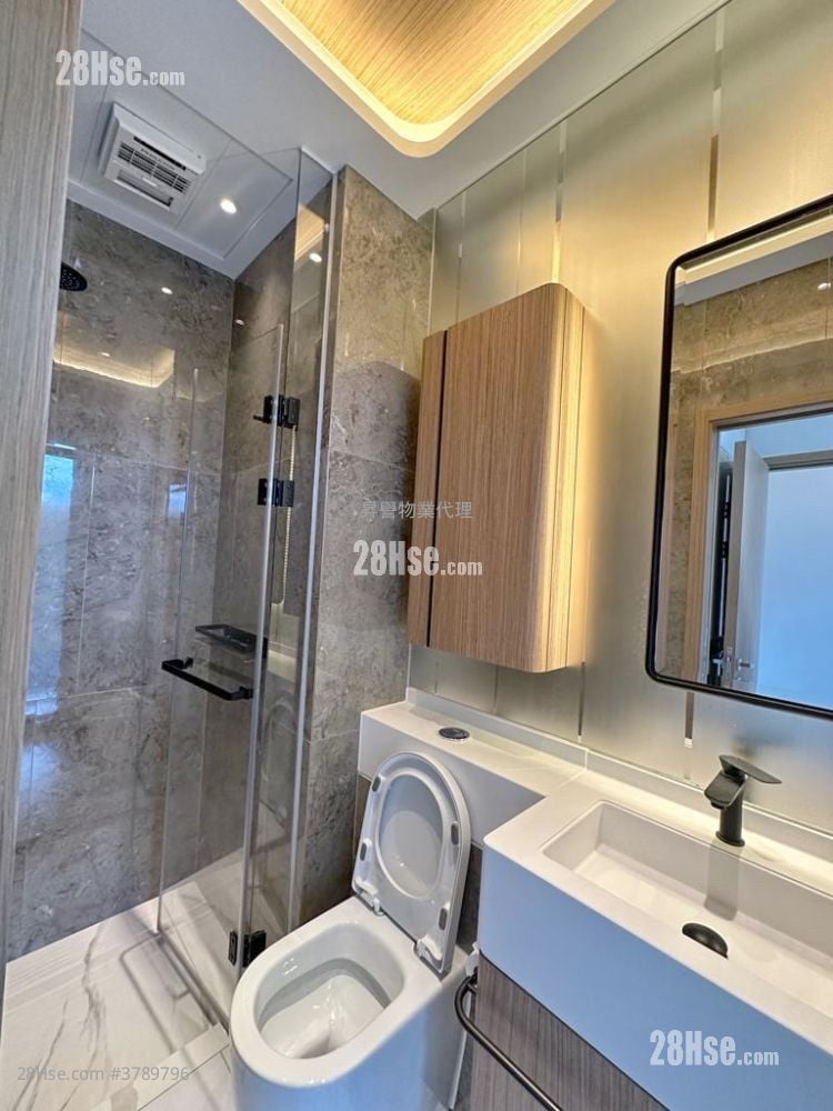 The Vantage Sell 1 Bedroom , 1 Bathroom 270 ft²