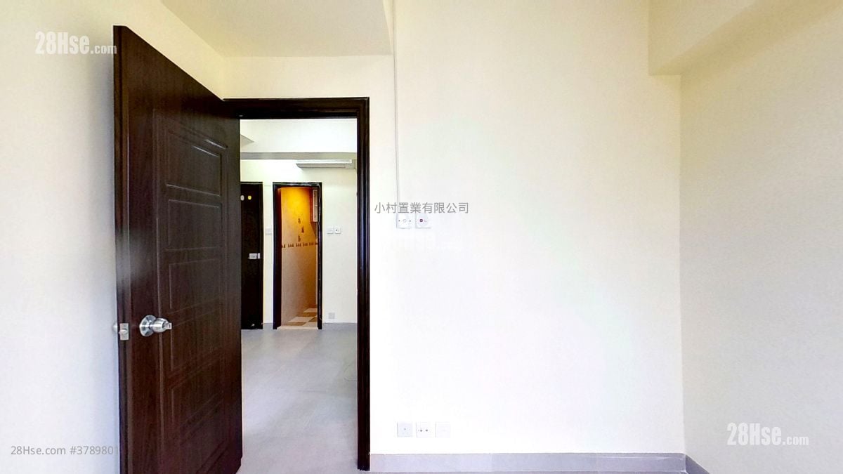 睡房 2: 名人居 租盘 2 房 , 1 浴室 300 平方尺