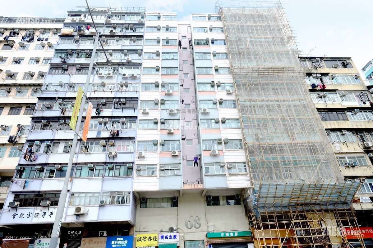 大厦外观: 名人居 租盘 2 房 , 1 浴室 300 平方尺