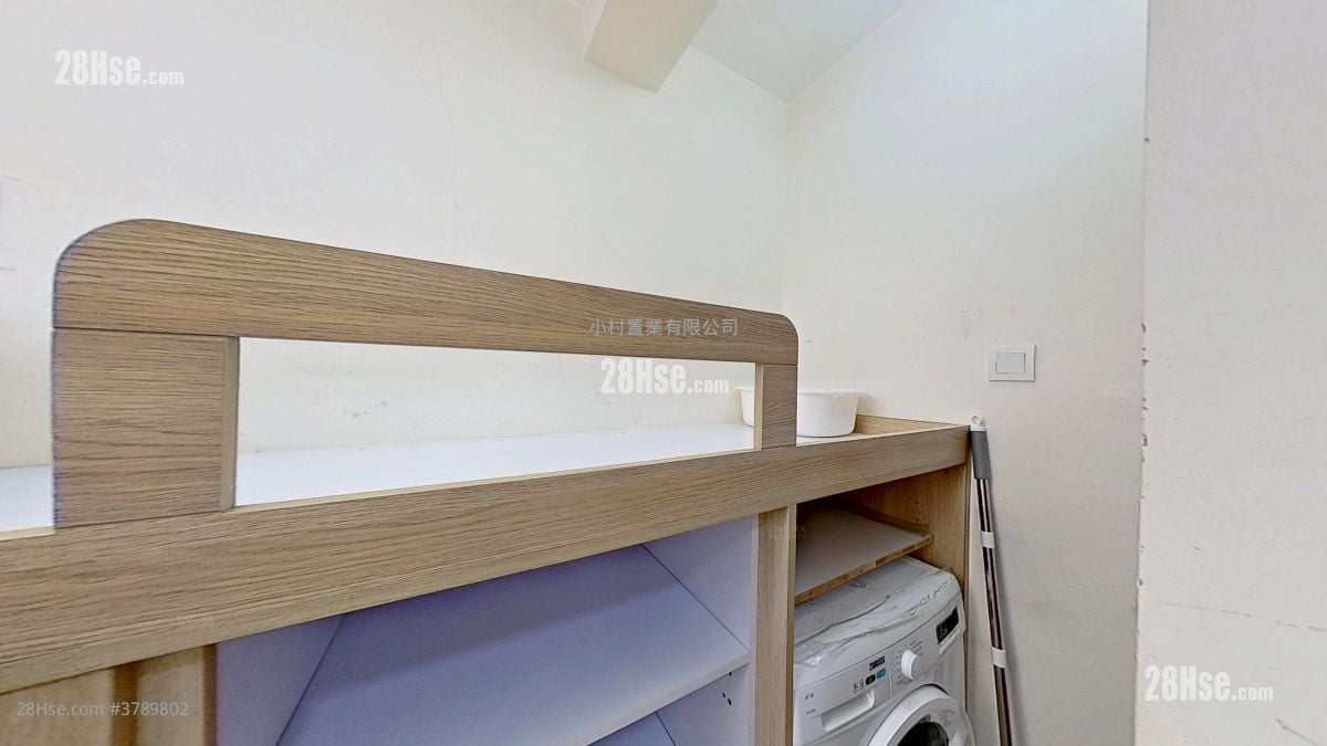 servant’s room: Phoenix Court Rental 3 Bedrooms , 2 Bathrooms 710 ft²