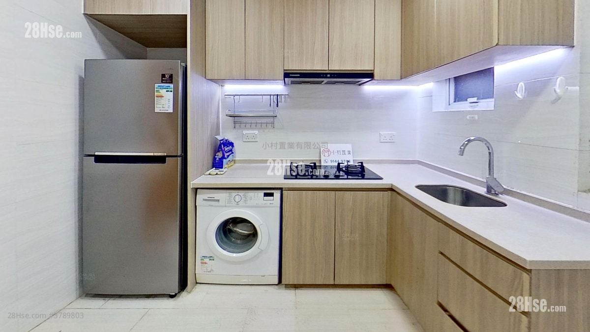 kitchen: Phoenix Court Rental 2 Bedrooms , 1 Bathroom 556 ft²