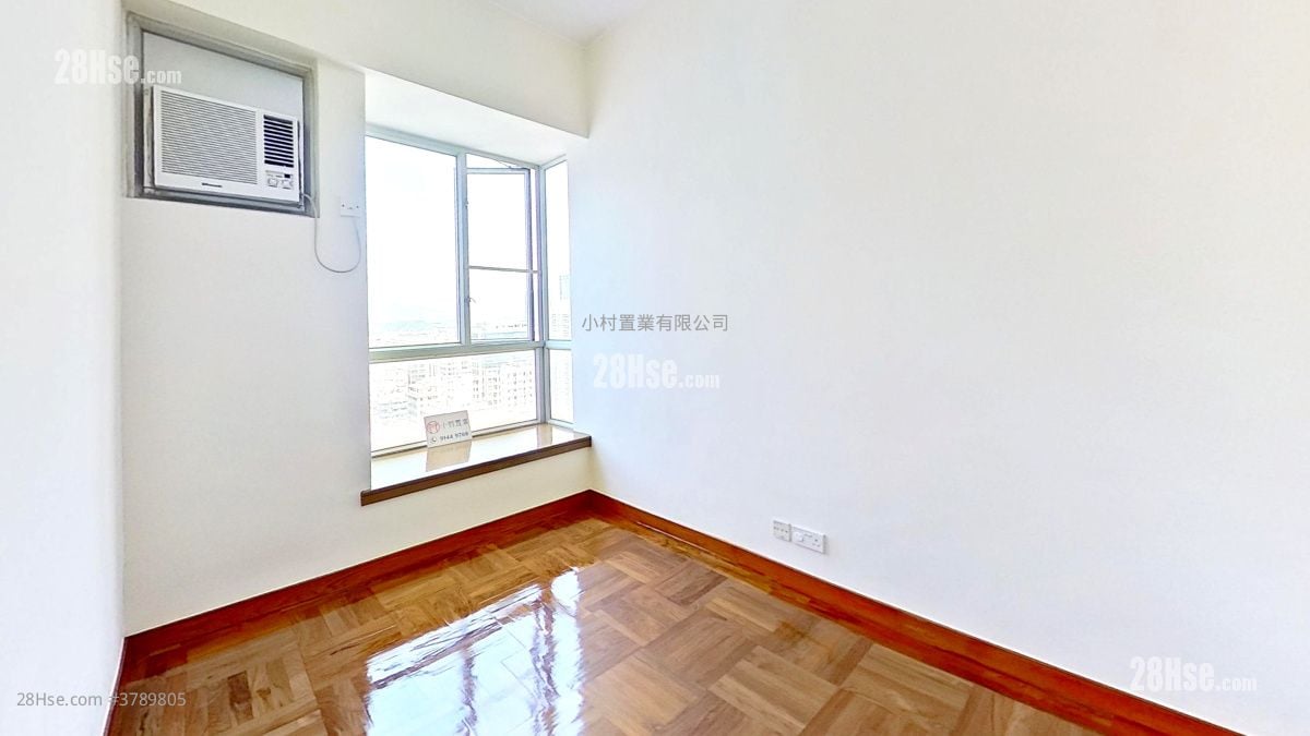 bedroom 2: Liberty Mansion Rental 2 Bedrooms , 1 Bathroom 415 ft²