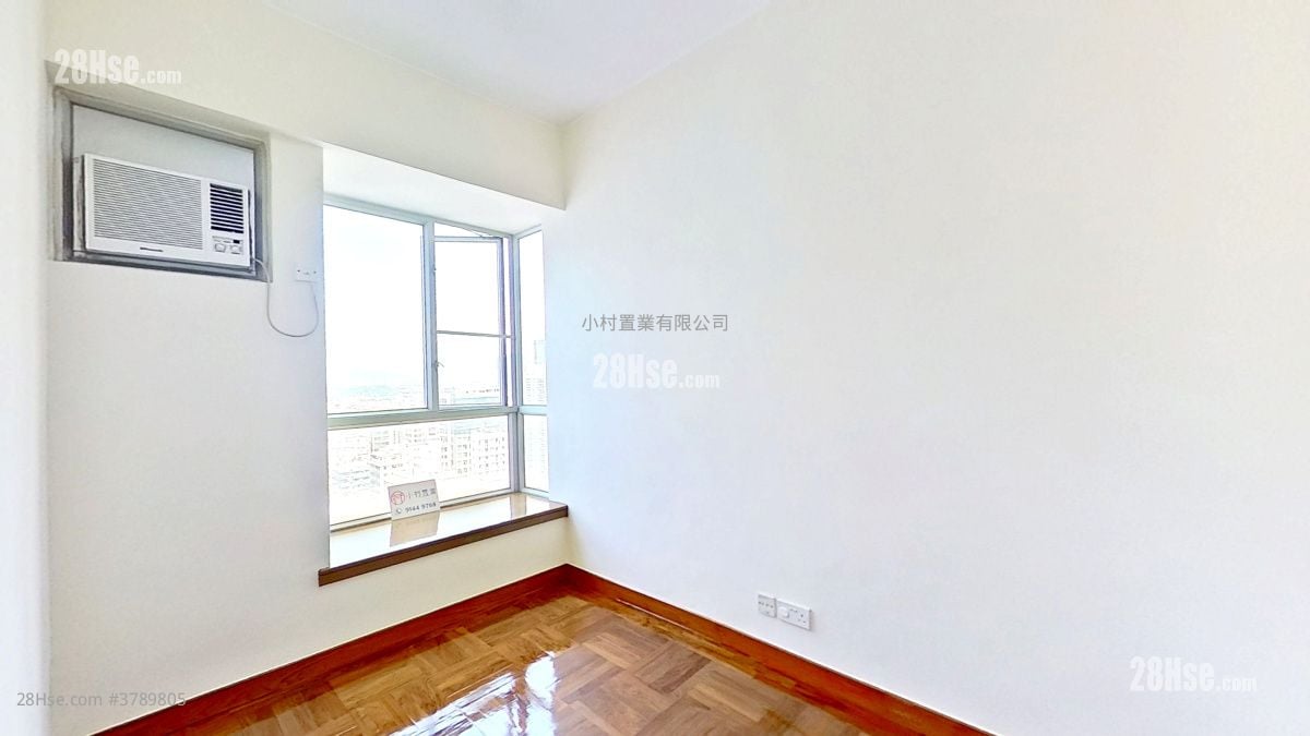 bedroom 2: Liberty Mansion Rental 2 Bedrooms , 1 Bathroom 415 ft²