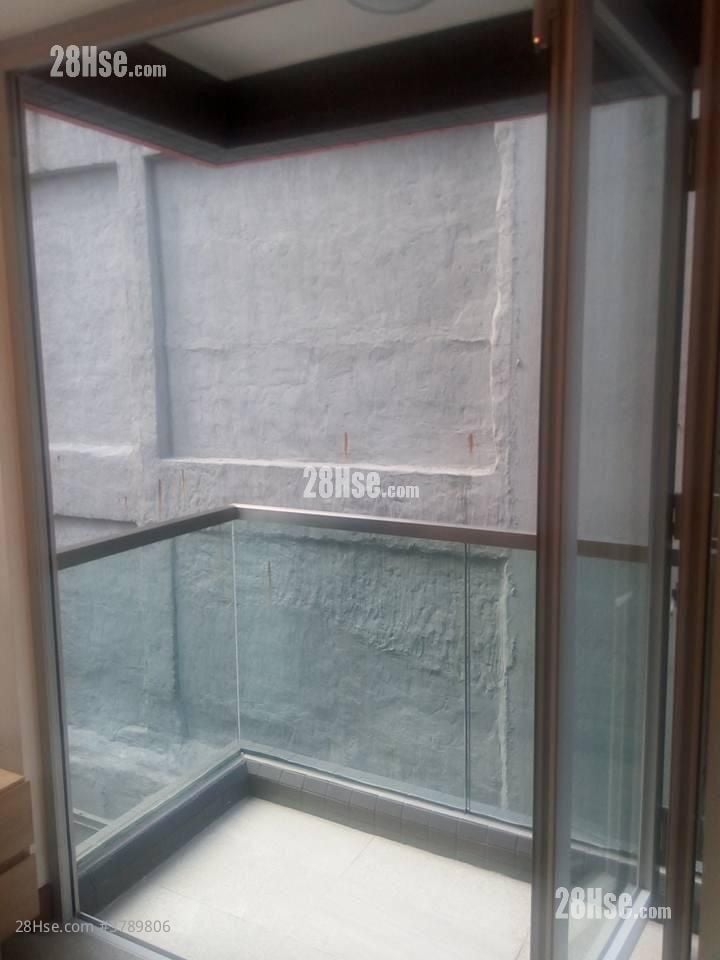 Ava62 Sell Studio , 1 Bathroom 253 ft²