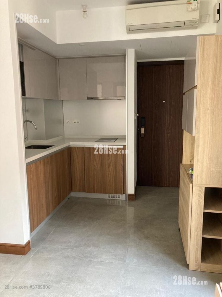 Ava62 Sell Studio , 1 Bathroom 253 ft²