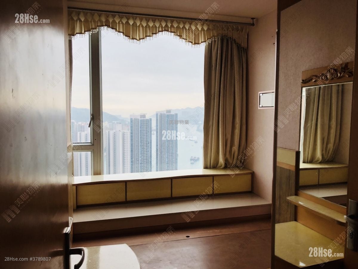 Indihome Sell 2 Bedrooms , 1 Bathroom 424 ft²