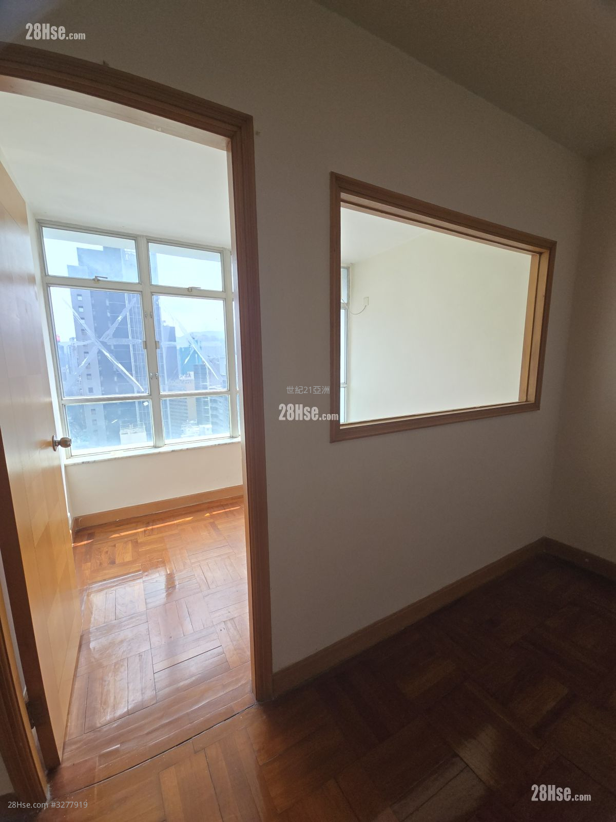 Southorn Garden Sell 2 Bedrooms , 1 Bathroom 517 ft²