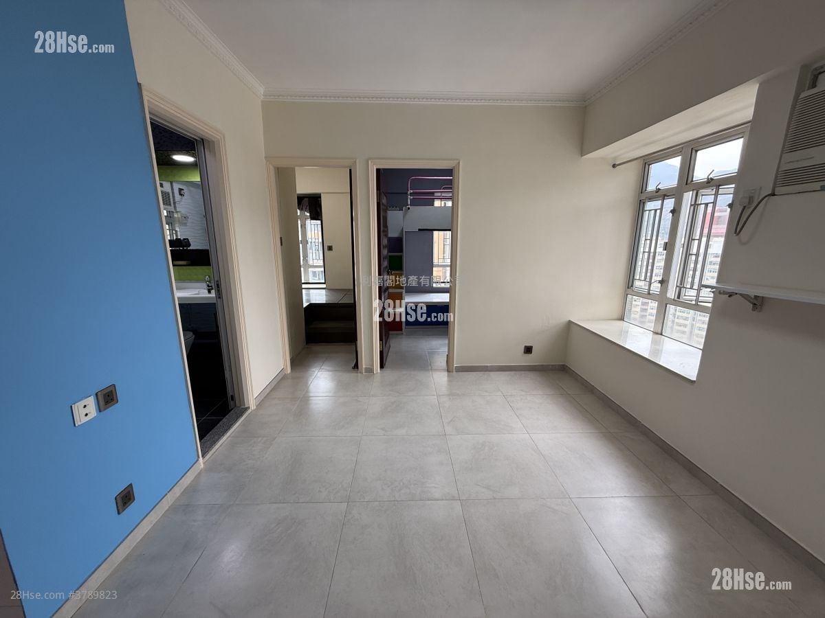 Goodrich Garden Sell 2 Bedrooms 390 ft²