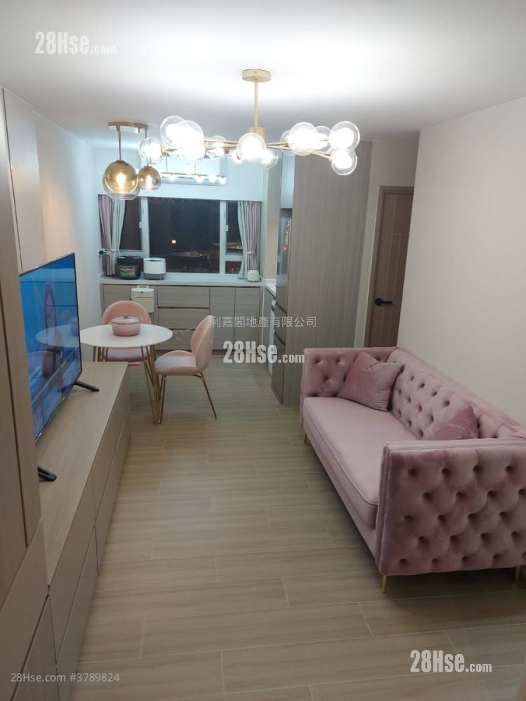 Cheung Fat Estate Sell 2 Bedrooms 366 ft²