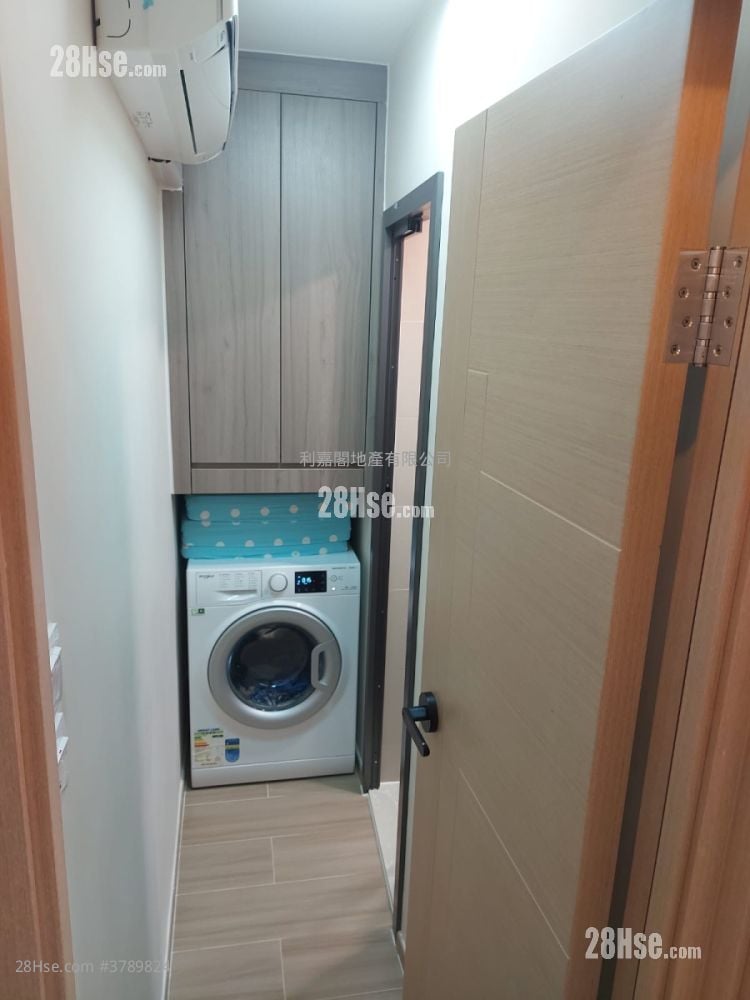 Cheung Fat Estate Sell 2 Bedrooms 366 ft²