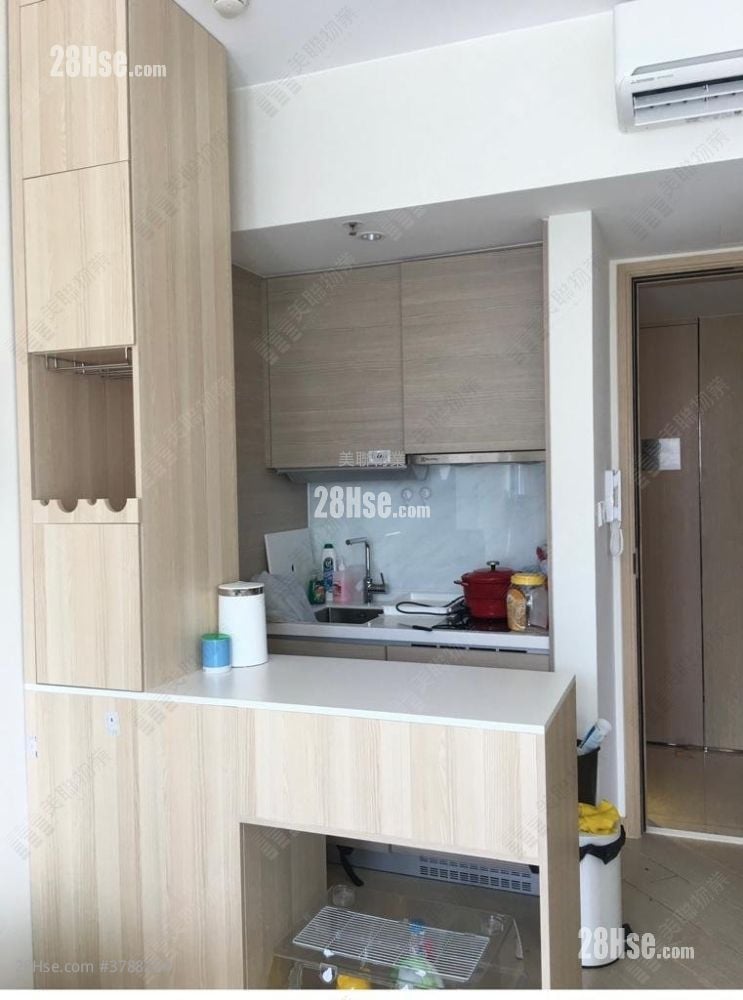 Commune Modern Sell 1 Bedroom , 1 Bathroom 294 ft²